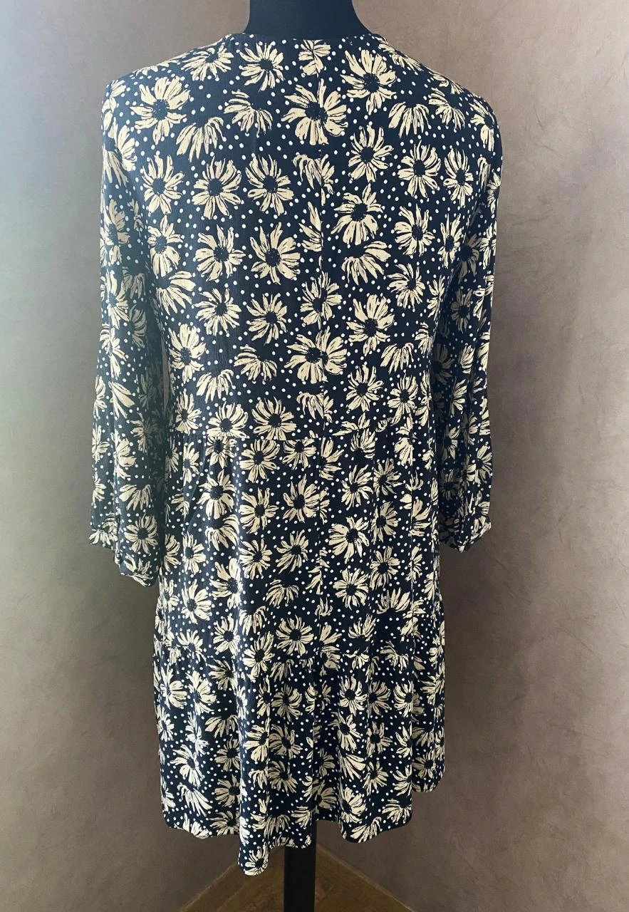 ZARA jurk maat 34 zwart met beige bloemen – Volants & knopen – Bohemien chic stijl – photo 5
